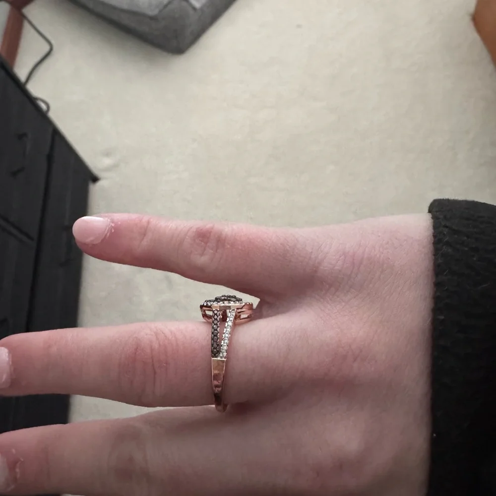 Suzy Levian ring NWOT - Picture 2 of 4